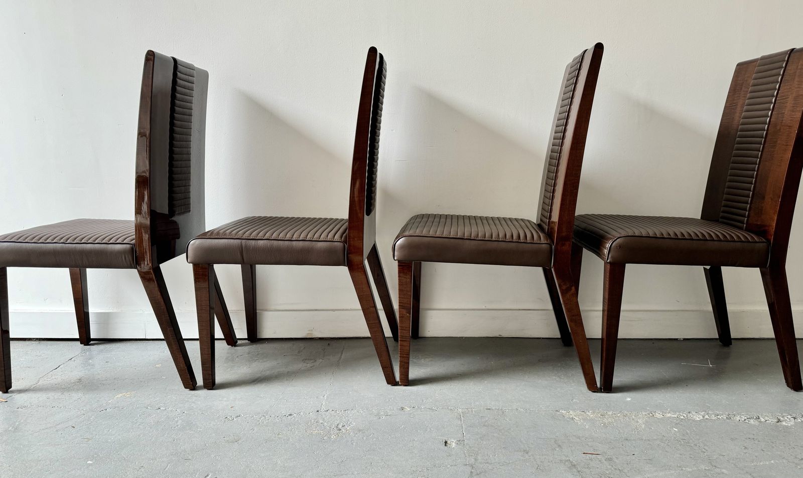 photo furniture Set Of 4 Contemporary Wooden Dining Chairs