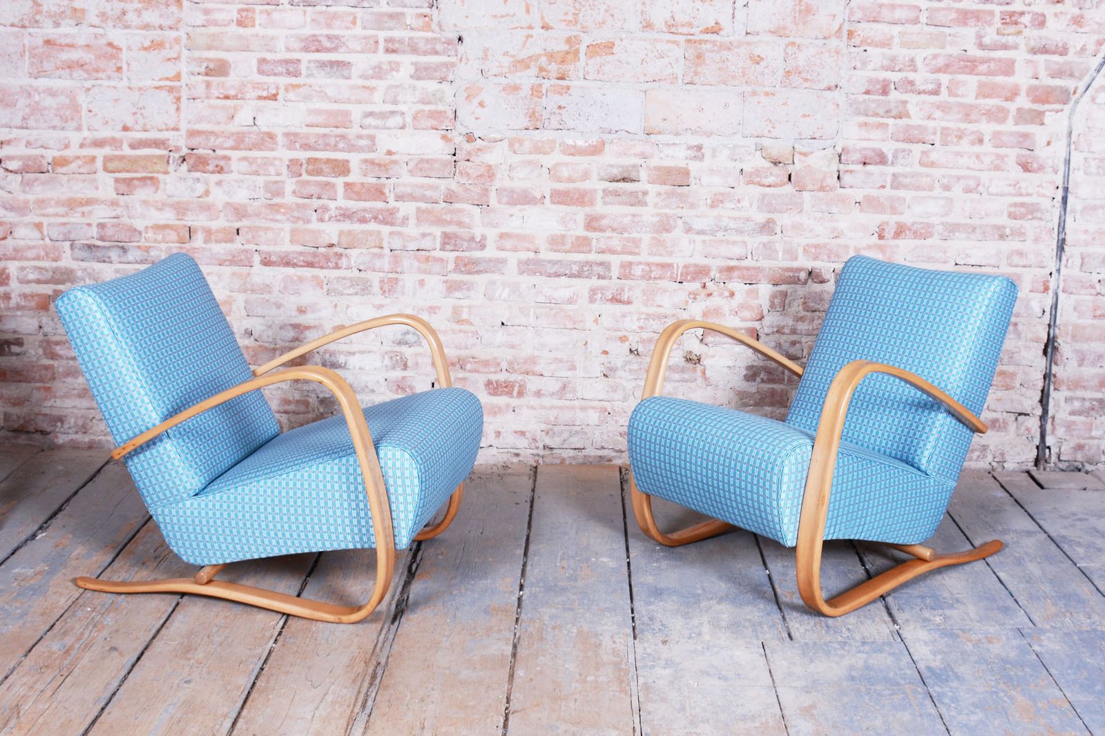 Pair Of Restored H 269 Armchairs, By Jindrich Halabala, Up Zavody, Czech, 1930s photo furniture