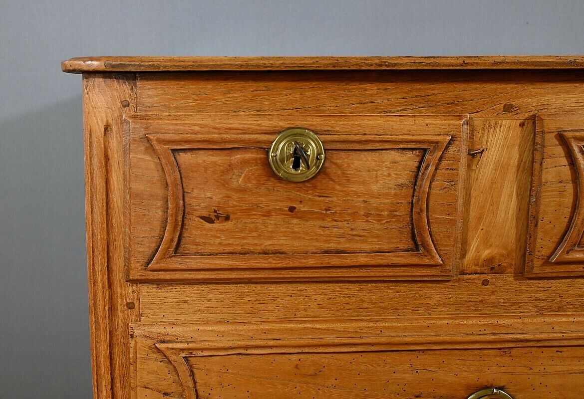 Small Ash Chest Of Drawers, Louis XIV/Louis XV Transition – Late 18th Century photo vinterior