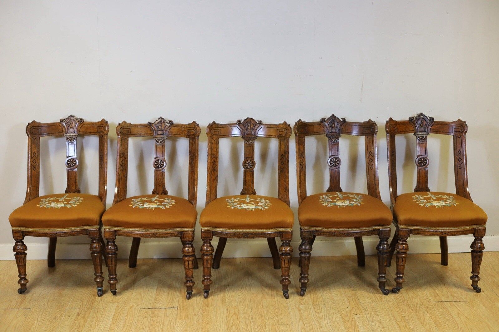 Stunning Set Of Fourteen Victorian Pollard Oak Dinning Chairs photo vintage