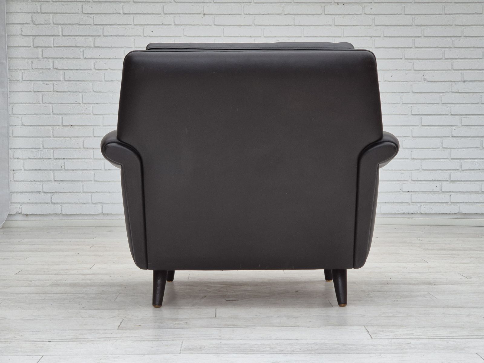Ca. Jaren 1960, Deens Design Van Aage Christiansen, Model "Diplomat", Fauteuil Met Voetenbank. photo buy