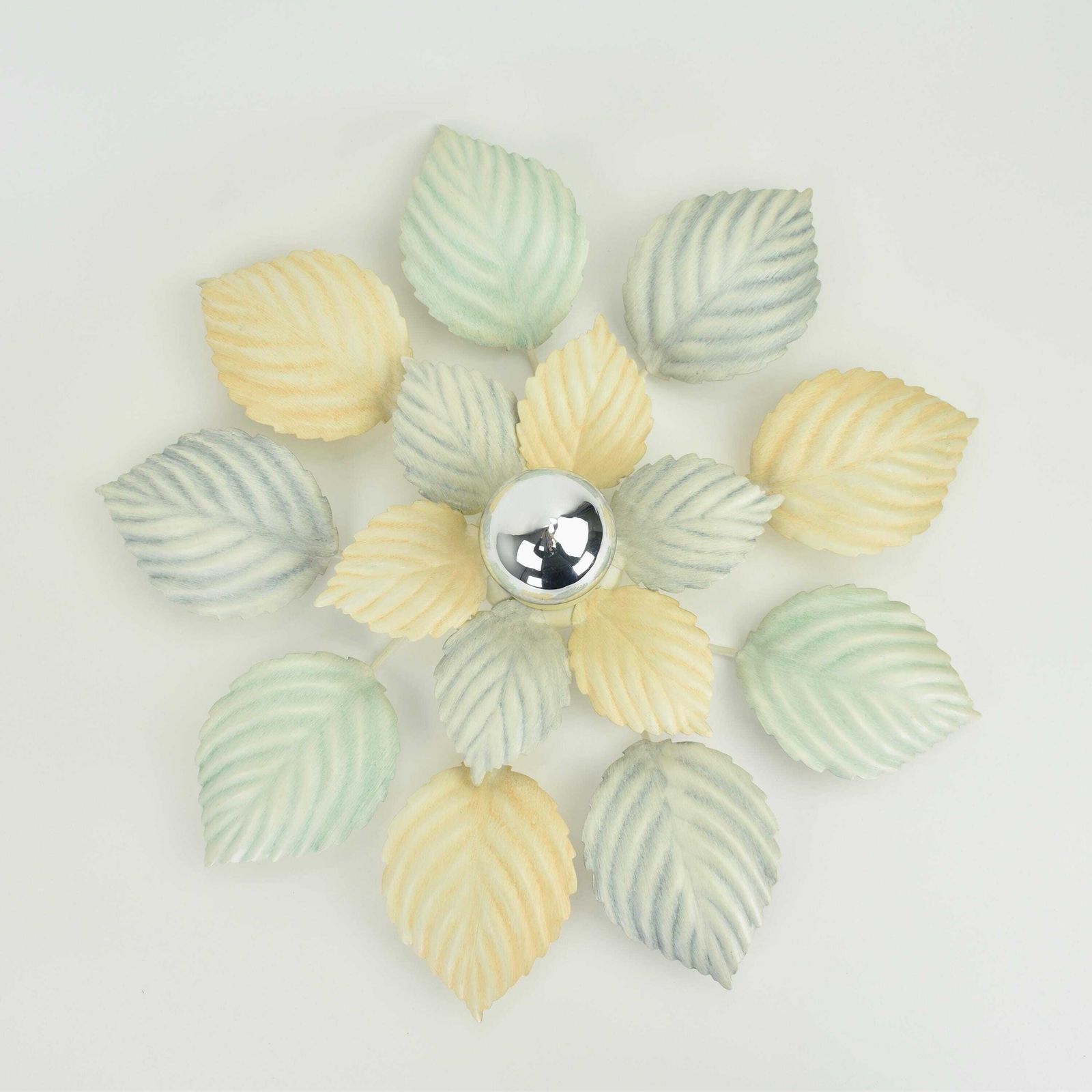 Vintage Pastelkleurige Plafondlamp Of Wandlamp Met Bladmotief | Groen, Perzik, Lichtblauw | Mid Century Hollywood Regency Plafonnière Toleware Retro Jaren 1980 photo Verlichting