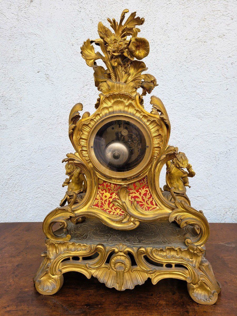 photo furniture Rocaille Clock In Gilt Bronze, Napoleon III, 19th Century