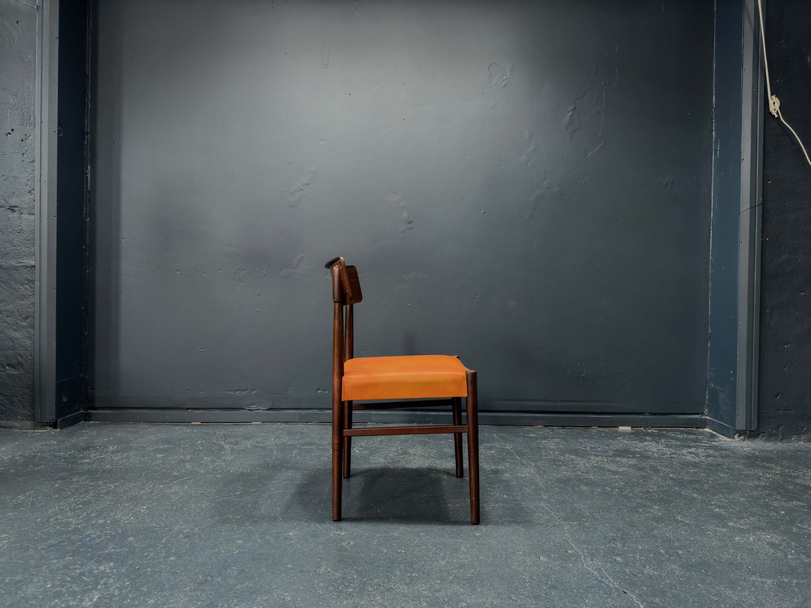 Set Of 4 Rosewood And Leather Chairs photo buy