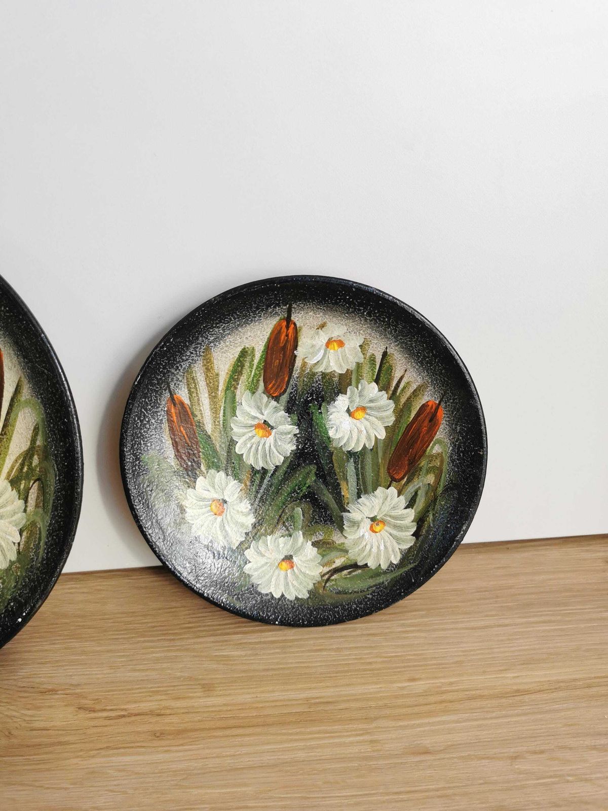 Set Of 3 Vintage Clay Wall Hanging Plates / Hand Painted Still Life Swamp Plants And White Flowers / 1970s Yugoslavia / Hand Made Home Decor photo 102.0