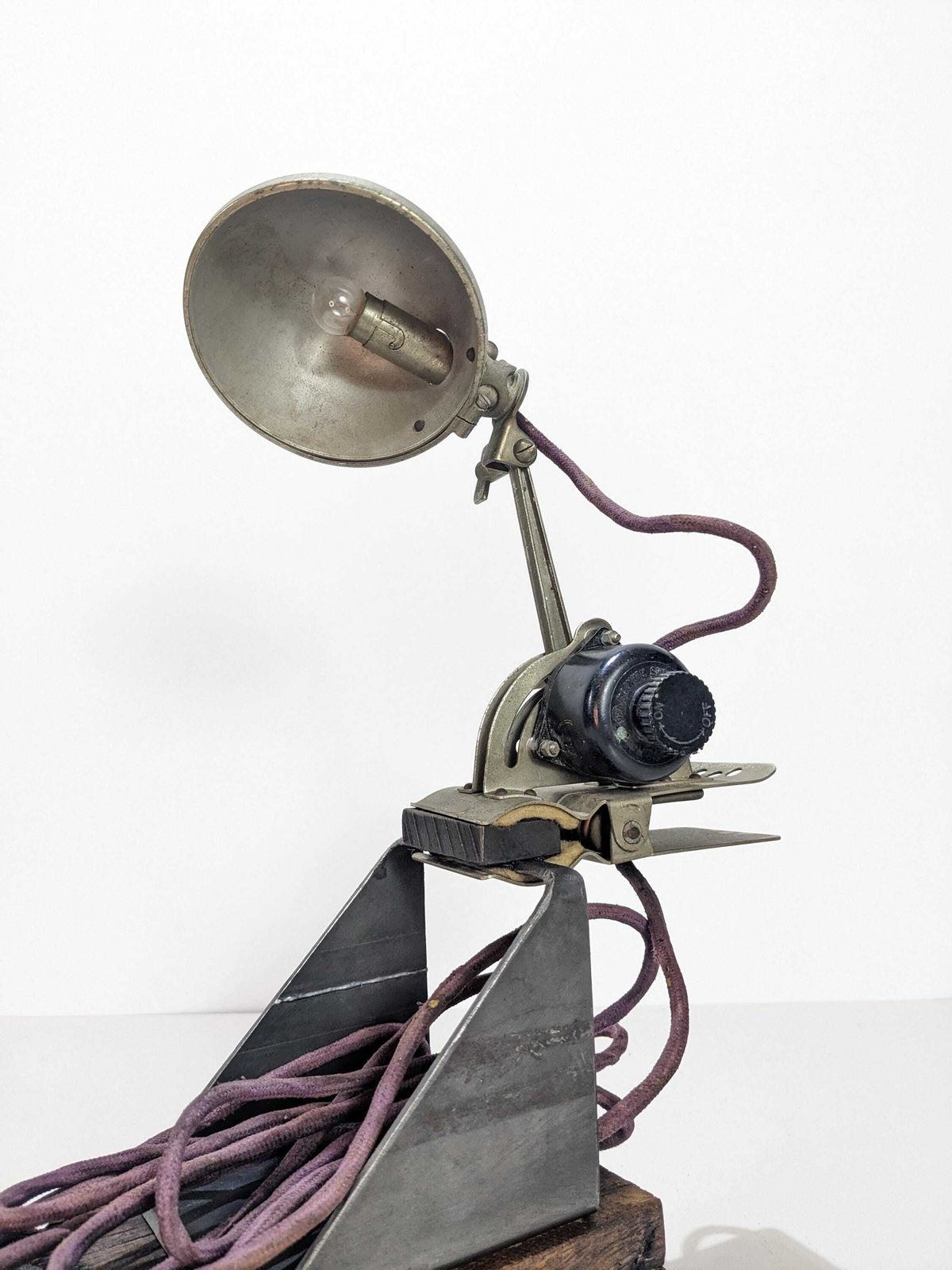 photo furniture Ww2 Air Ministry Chart Board Lamp, Navigator's Light Used In Lancaster Bomber