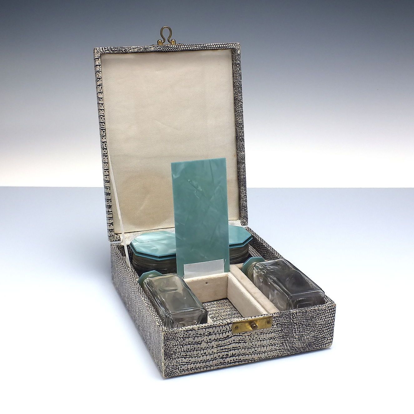 Art Deco Green Mother Of Pearl Glass Perfume Cologne Bottle Vanity Set C1930   In Original Box photo Home Decor