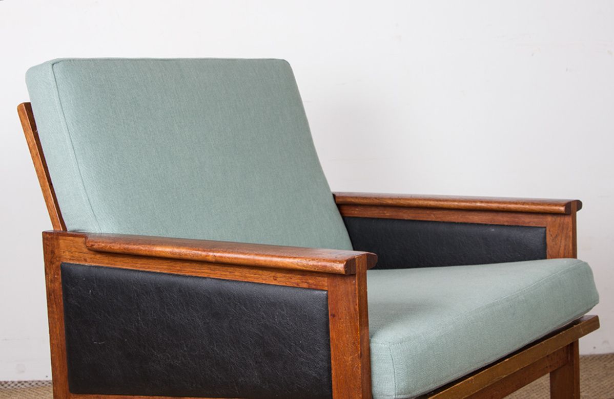 Paire de fauteuils danois en teck, tissu et cuir, modèle N°4 Capella, Illum Wikkelsø pour Niels Eilersen, 1960 photo Mobilier
