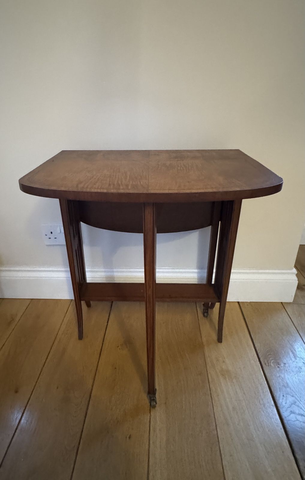 Elegant Antique Sutherland Table By Maple & Co photo for sale
