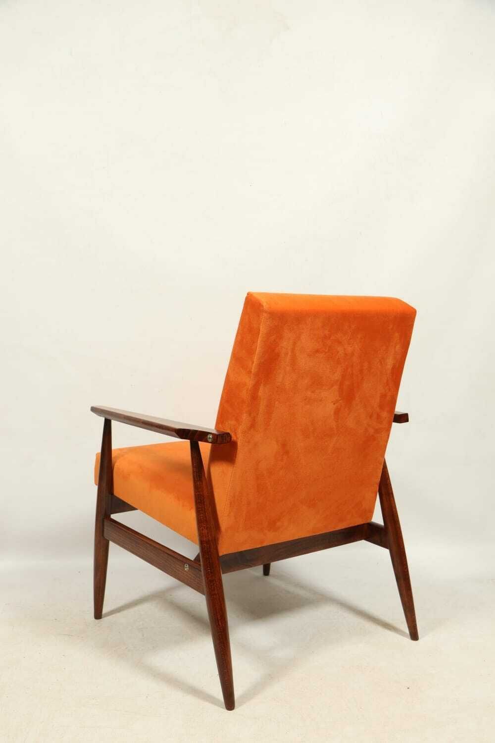 Vintage Fauteuil – Oranje Velours, Bruin Hout, Scandinavische Lounge Stoel photo for sale