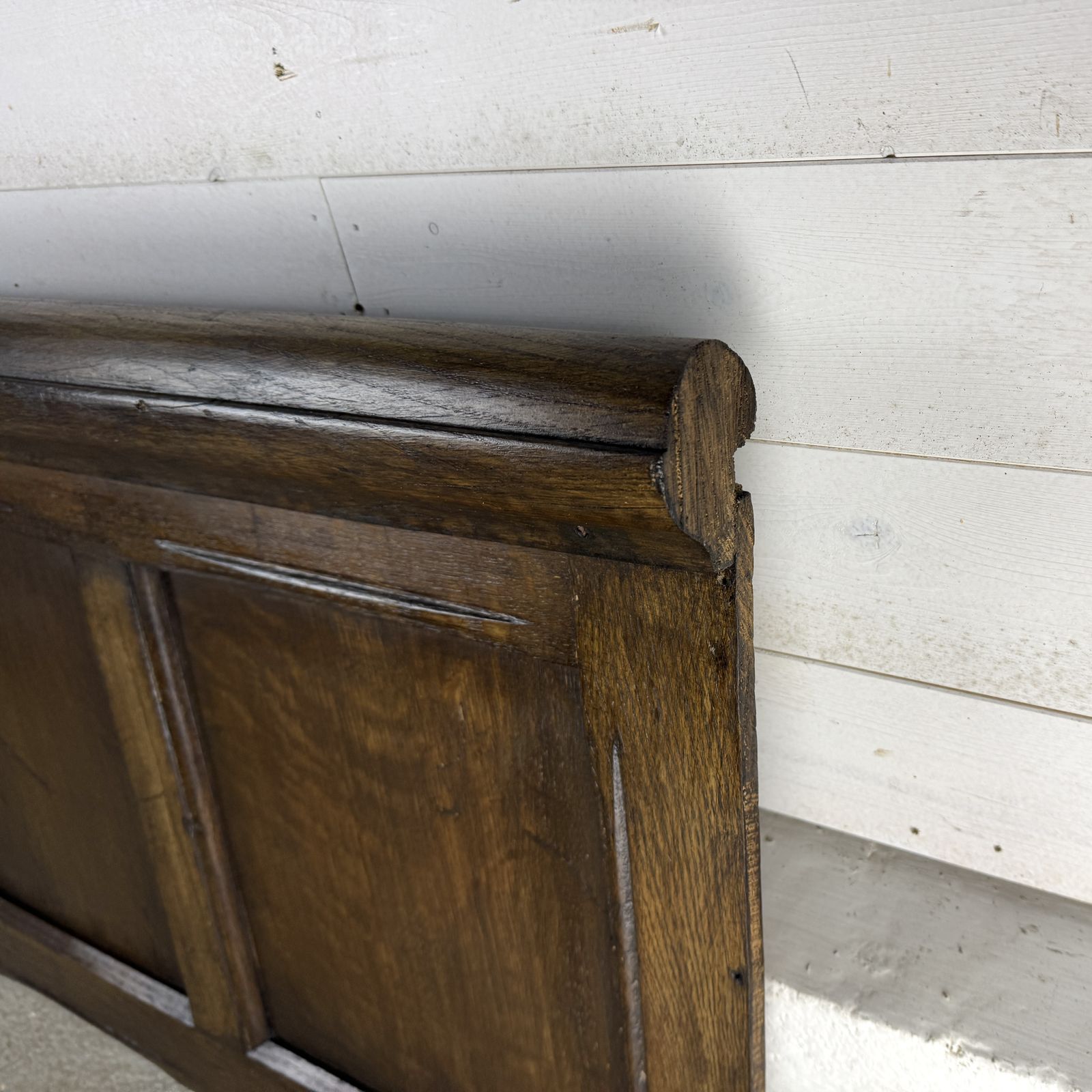 Small Section Of Antique Oak Wall Panelling With Moulded Top Rail photo 395.0