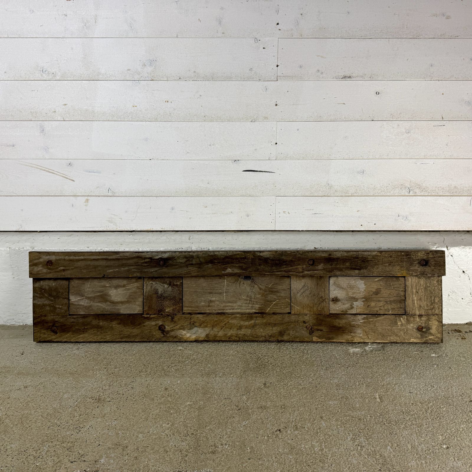Small Section Of Antique Oak Wall Panelling photo vinterior