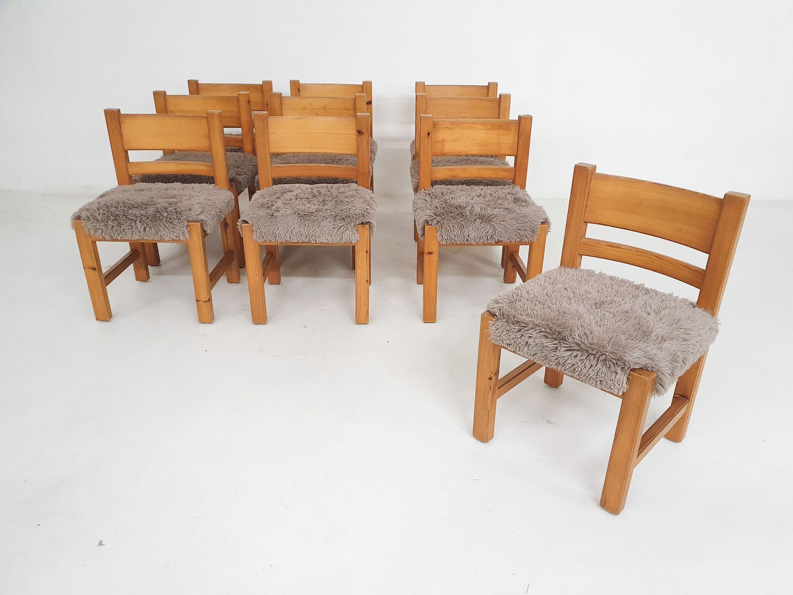 Set Of 10 Pinewood Dining Chair In The Style Of Ate Van Apeldoorn, The Netherlands 1970's photo vinterior
