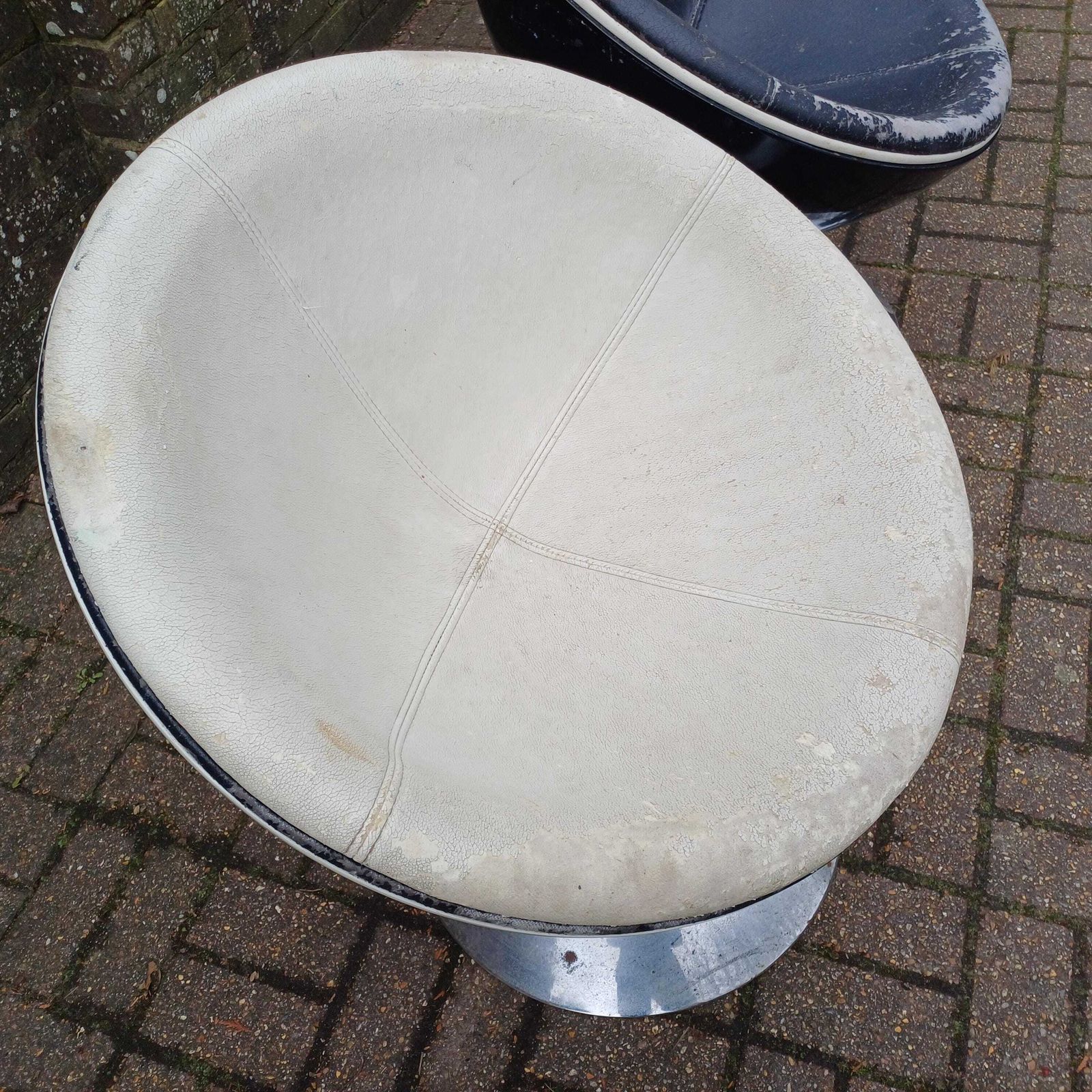 Set Of 3 1970s Style Globe Chairs Chrome And Fibre Glass Or Plastic Need Work photo Furniture