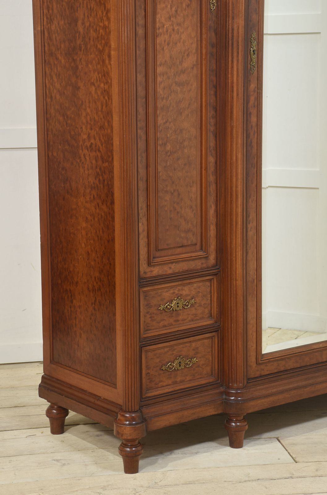 French Louis XVI Mahogany Armoire photo vinterior