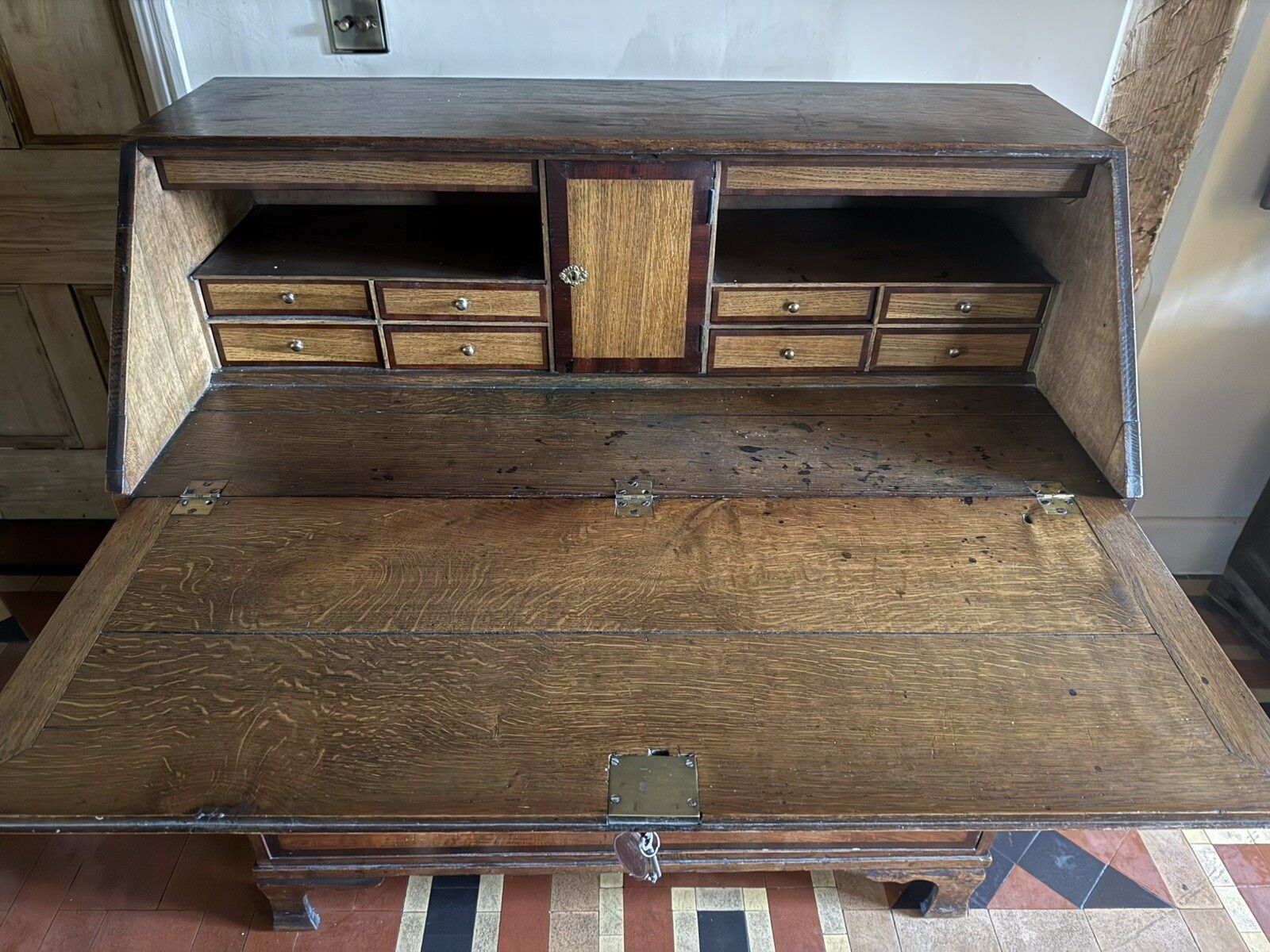 photo furniture English Georgian Antique  Oak Bureau Writing Desk Chest Of Drawers Desk 1700's