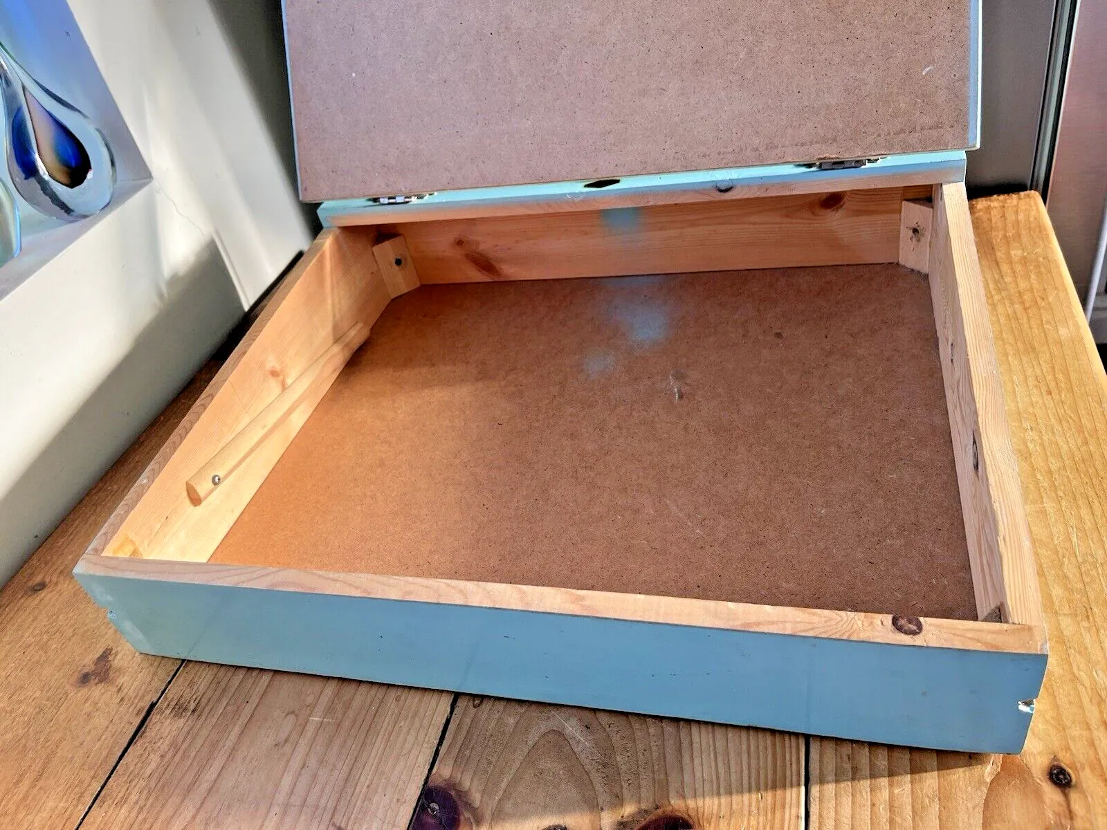 photo buy Mid Century 50's Wooden Reno Series Artist Storage Box Easel Writing Slope Paint
