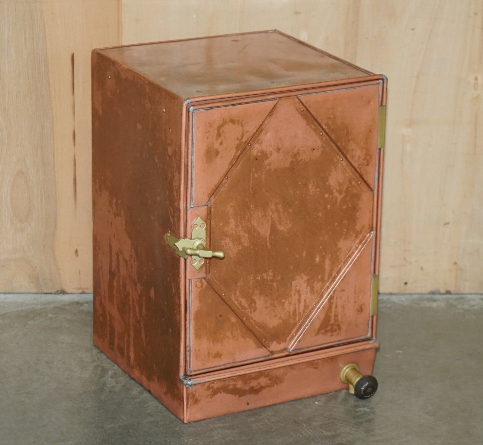 Antique Copper Fridge Ideal Cool Bedside Or Side End Lamp Wine Table Must See!!!