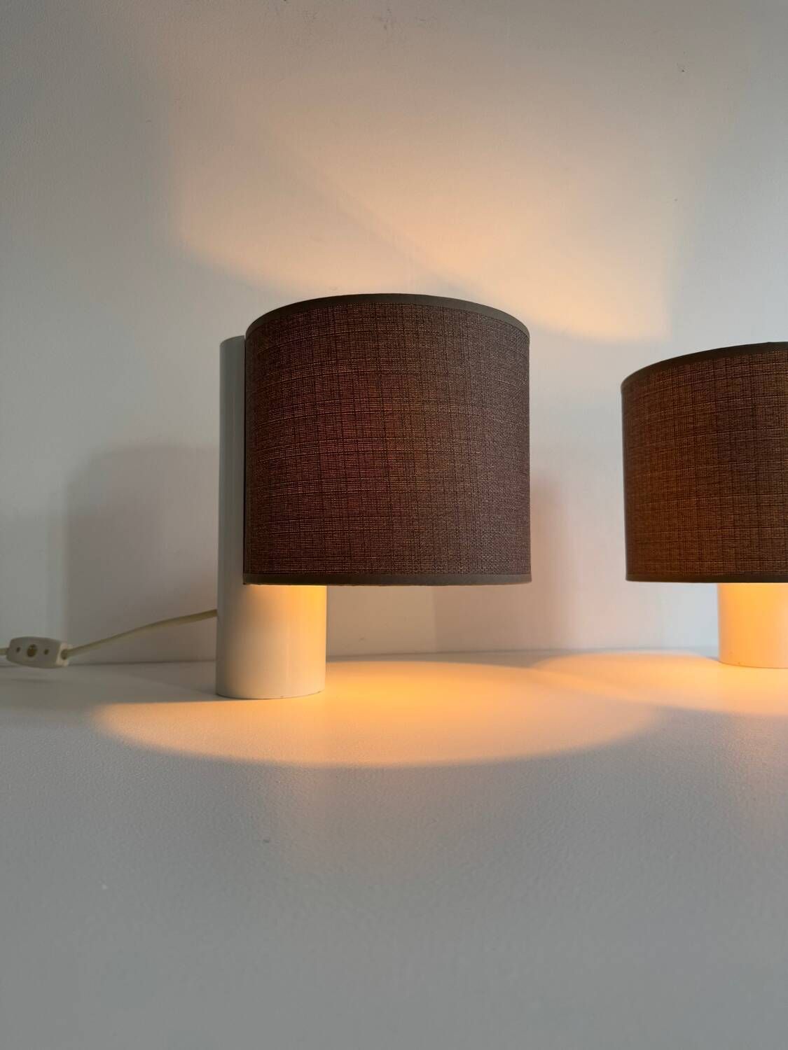 Pair Of Vintage Table Lamps, White And Brown, “Slim” By Gramigna For Quattrifolio, 1964 Italy photo vintage