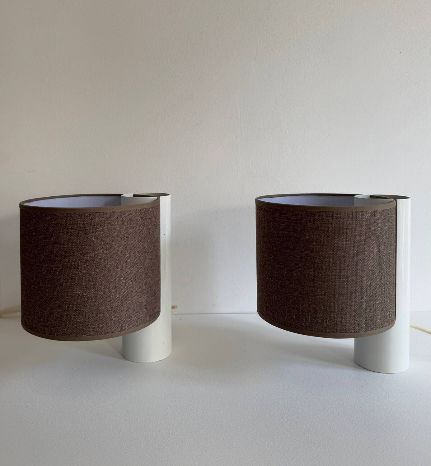 photo for sale Pair Of Vintage Table Lamps, White And Brown, “Slim” By Gramigna For Quattrifolio, 1964 Italy