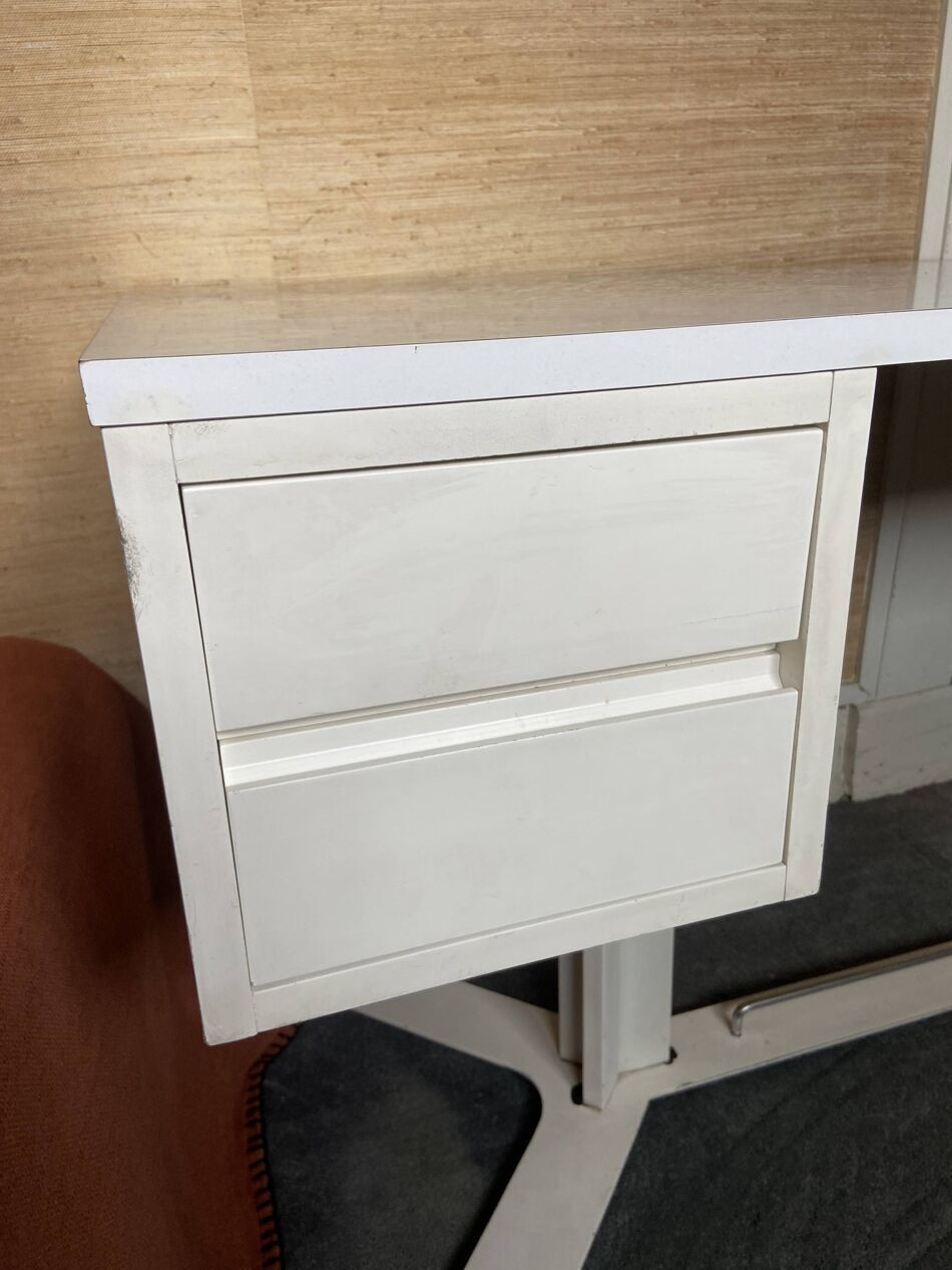 White Melamine Desk Published By Roche&Bobois Around 1970 photo vintage