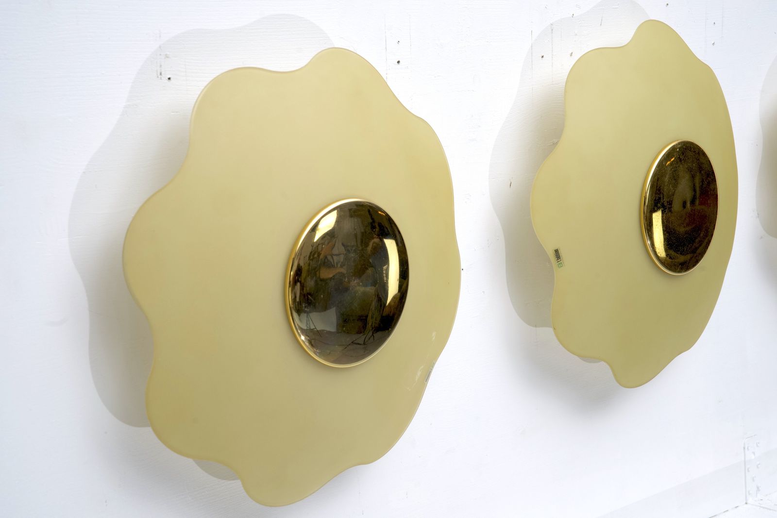 photo furniture Set Of Three Wall Lamps By Fabbian In Murano Glass And Brass. Italy 1970s