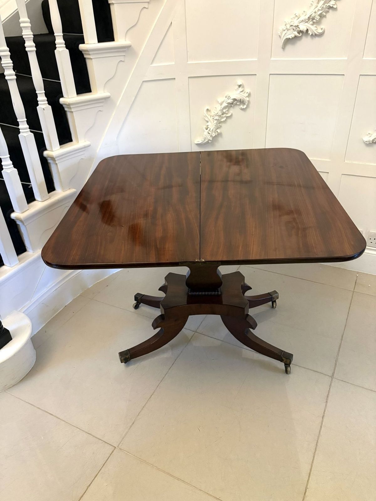 Outstanding Quality Antique 19th Century Figured Mahogany Tea Table photo vintage
