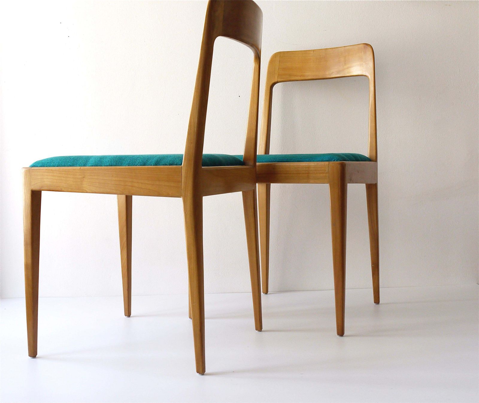 photo vintage Four Carl Aubock Midcentury Walnut Chairs A7, Vienna, Austria, 1950s