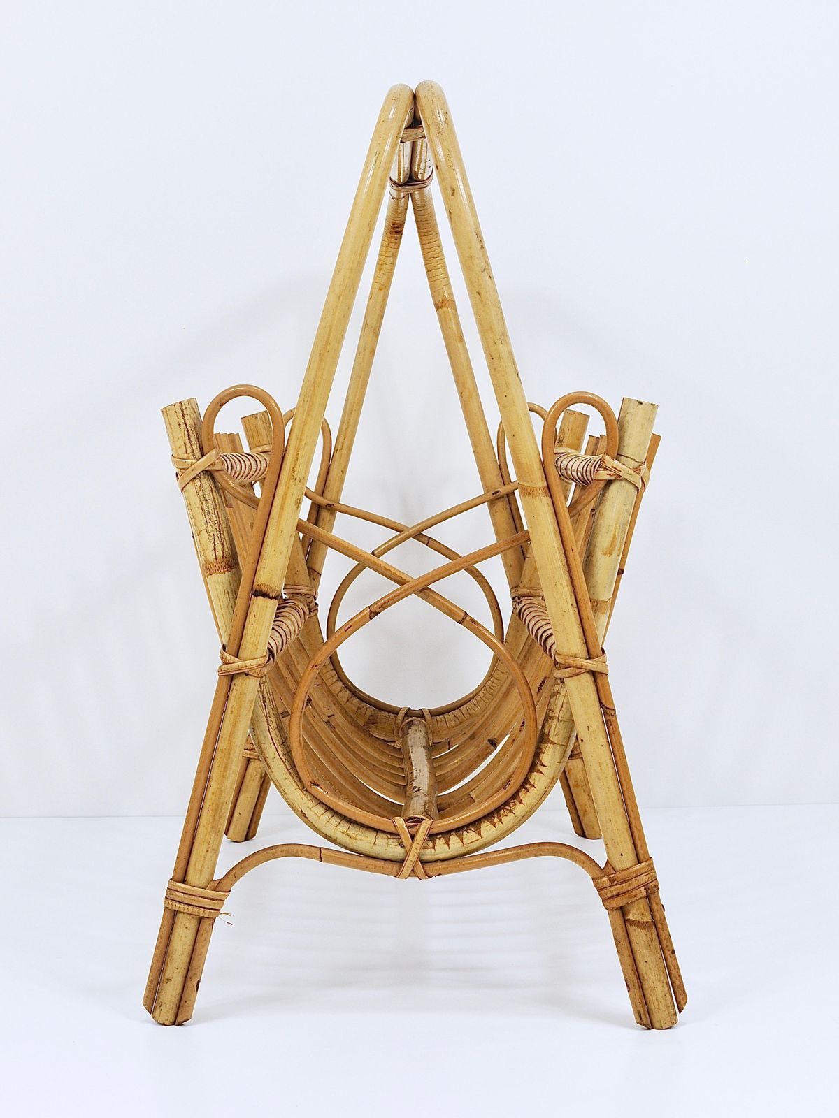 605.0 Franco Albini Style Rattan Bamboo Magazine Rack Newspaper Stand, France, 1950s photo