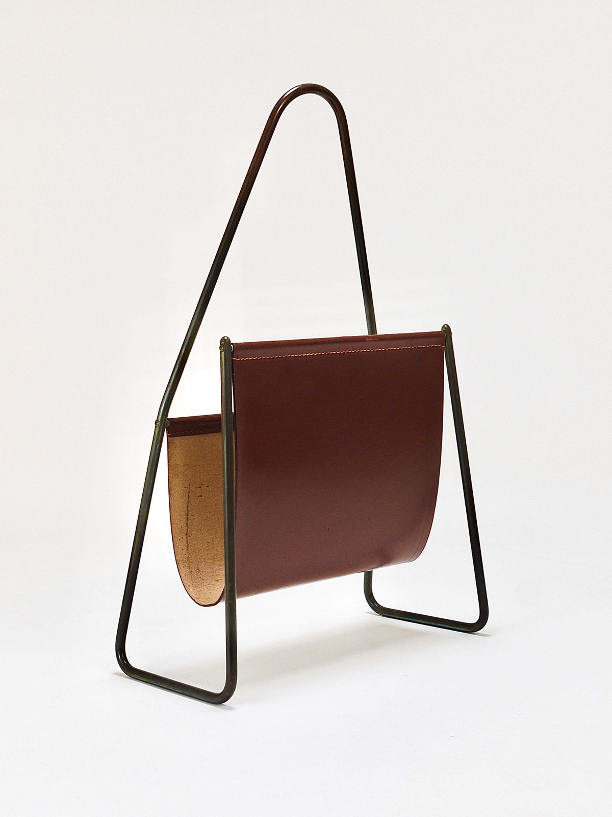 photo vinterior Carl Auböck II Midcentury Magazine Rack, Brass & Brown Leather, Vintage, Austria