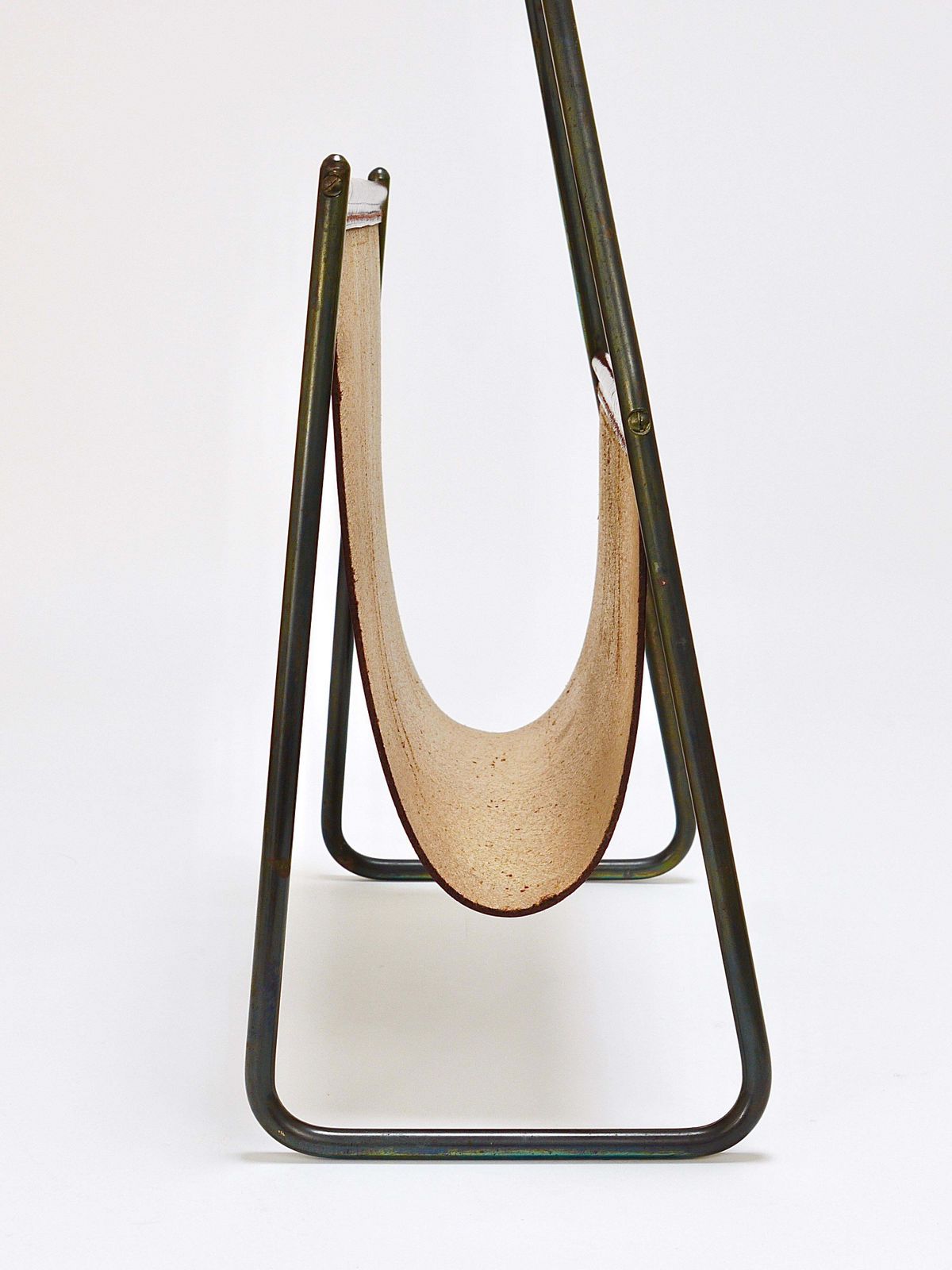 photo vintage Carl Auböck II Midcentury Magazine Rack, Brass & Brown Leather, Vintage, Austria