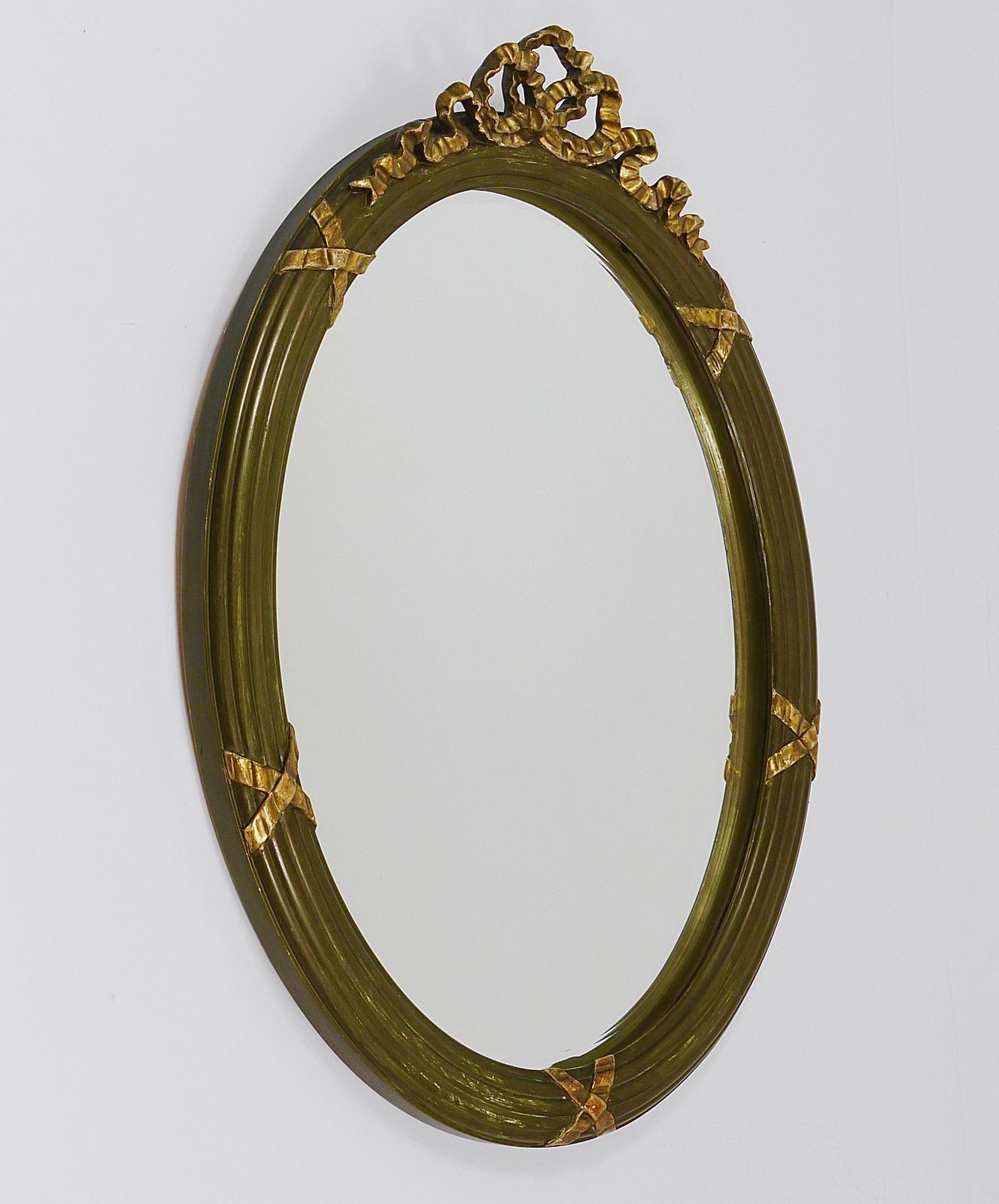Neoclassical Oval Gilt Wood Gustavian Style Faceted Wall Mirror, Italy, 1900s photo for sale