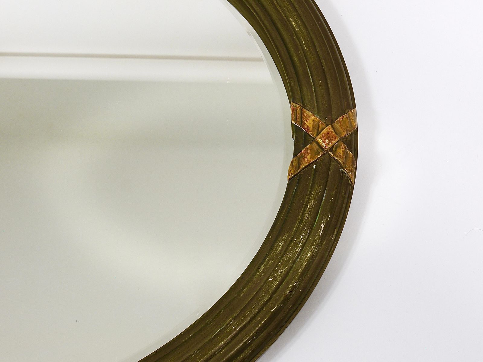 photo furniture Neoclassical Oval Gilt Wood Gustavian Style Faceted Wall Mirror, Italy, 1900s
