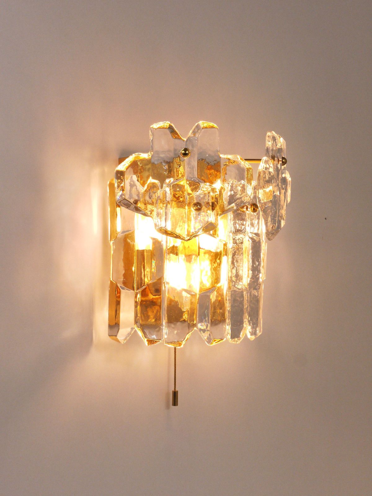 1290.0 J. T. Kalmar Large Palazzo Midcentury Gilt Brass 6 Crystal Icicle Glass Scone photo