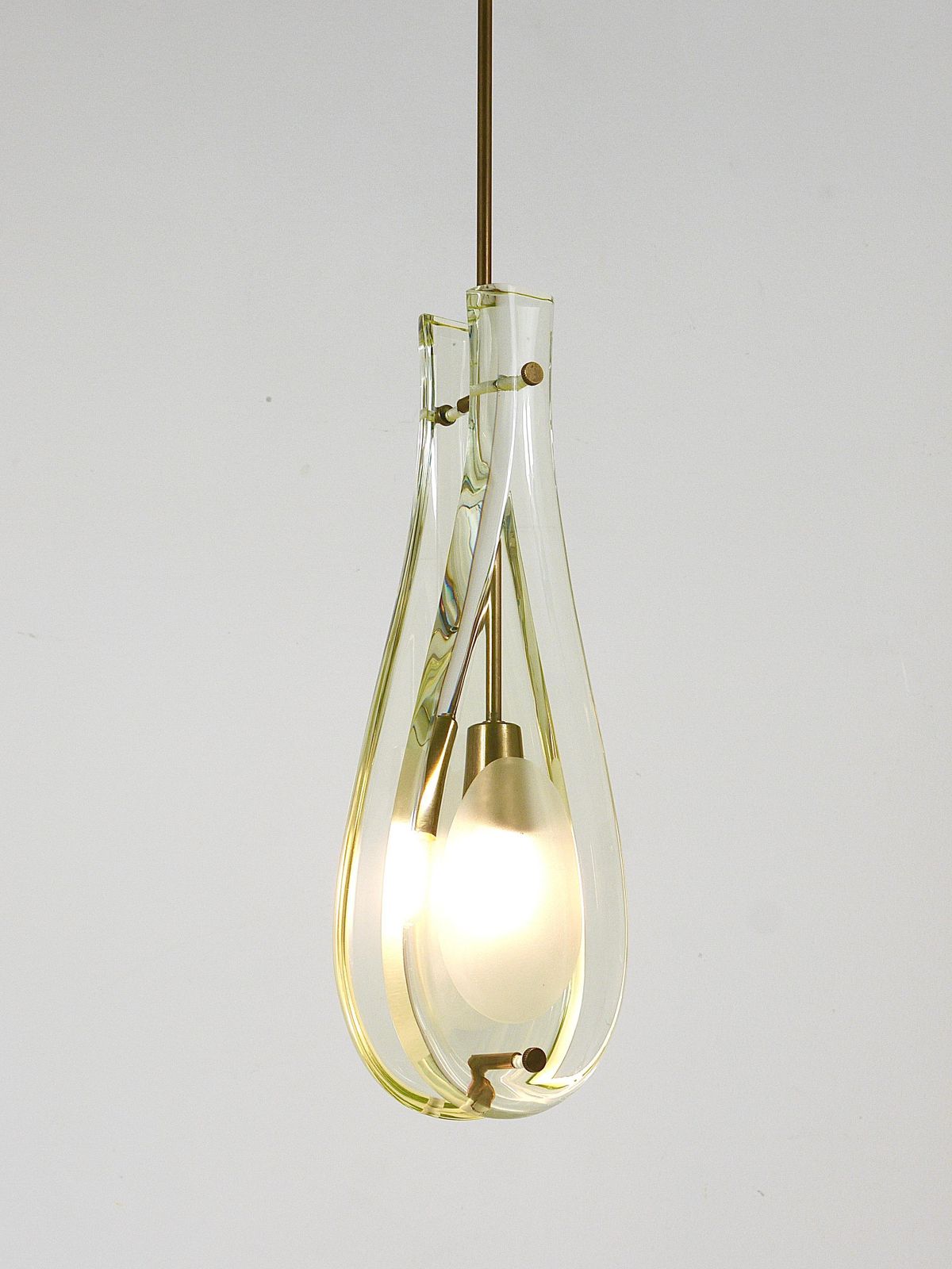 Max Ingrand Voor Fontana Arte, Hanglamp Model 2259, Italië, Jaren 1960 photo for sale