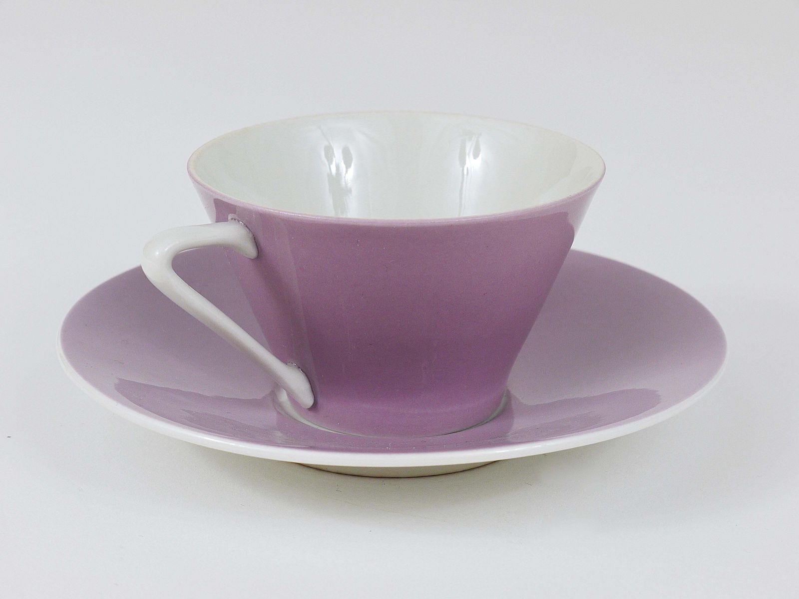 363.0 6 Midcentury Pastel Daisy Porcelain Espresso Coffee Cups, Lilien, Austria, 1950s photo