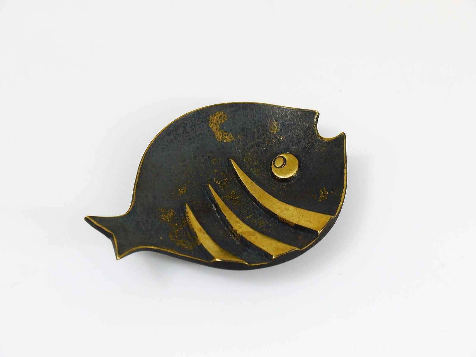 Walter Bosse Fish Mid Century Brass Bowl Ashtray Herta Baller, Austria, 1950s photo vinterior