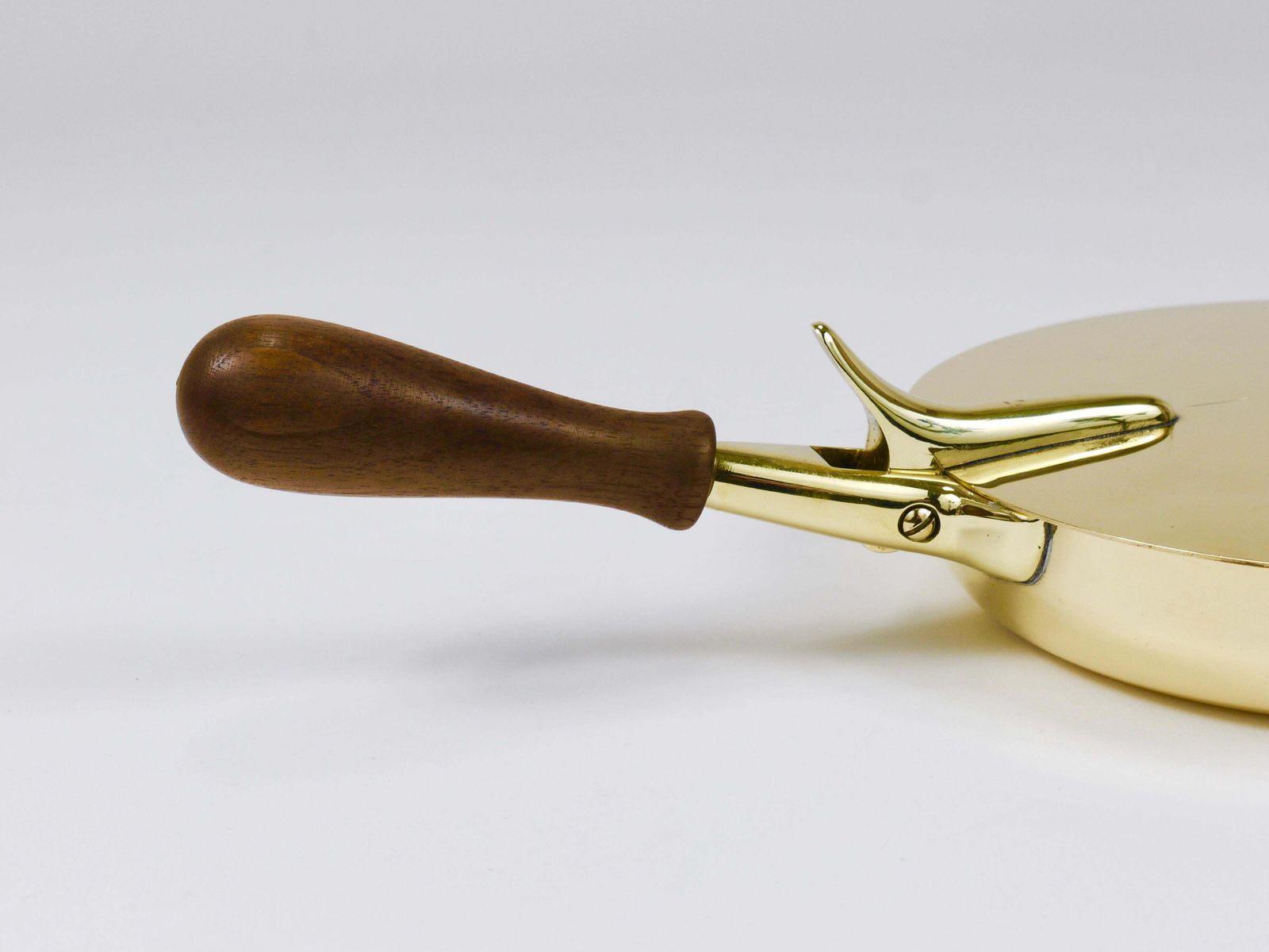 Marked Carl Aubock Butler Brass Ashtray With Lid And Handle, Vienna, 1950s photo vinterior