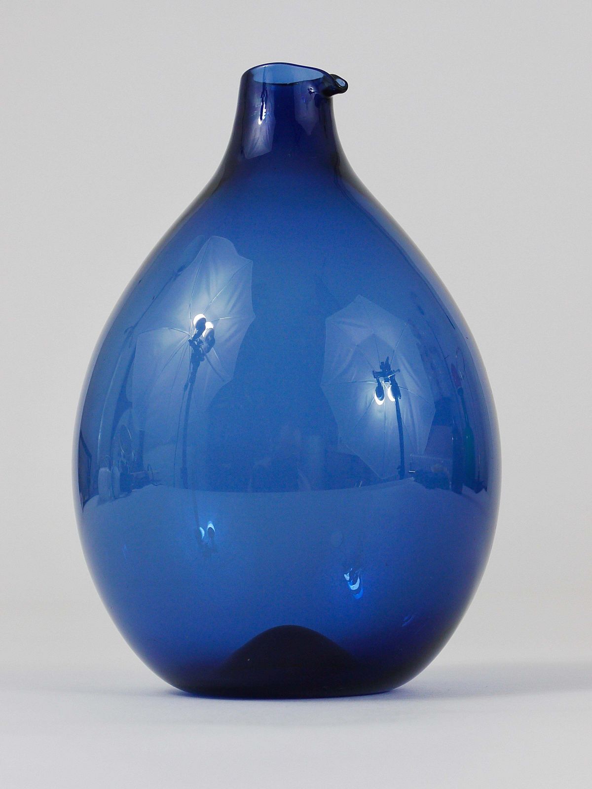 Signed Blue Timo Sarpaneva Pullo Bird Bottle Glass Vase, Iittala, Finland, 1950s photo 605.0