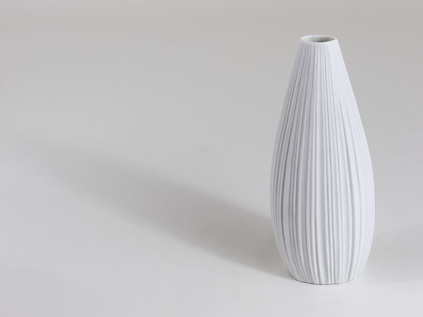 Rosenthal White Relief Striped Porcelain Vase By Martin Freyer, Germany, 1960s photo buy