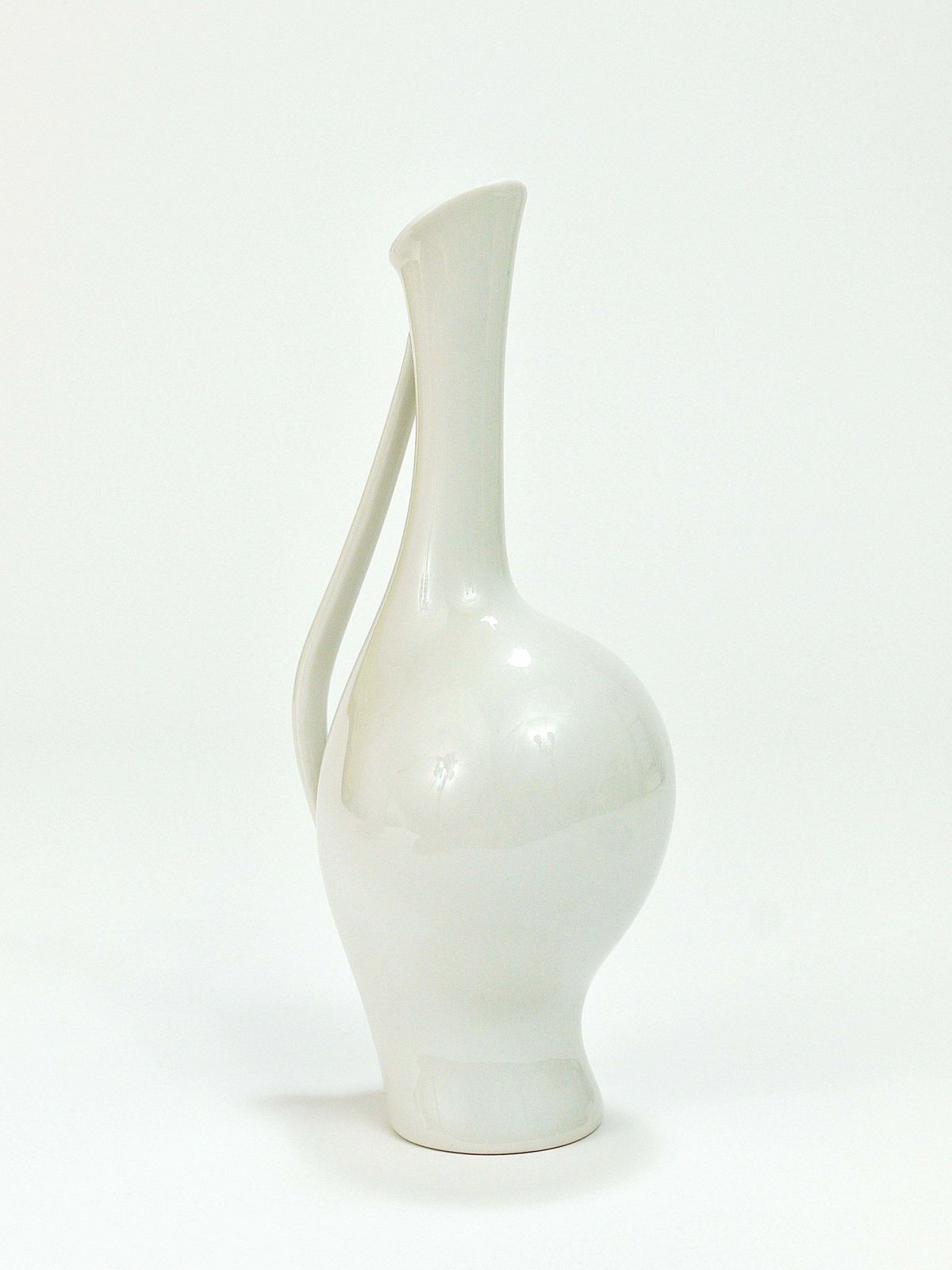 photo for sale 3 Rosenthal „Luise“ Midcentury Porcelain Pastel Vases, Fritz Heidenreich, German