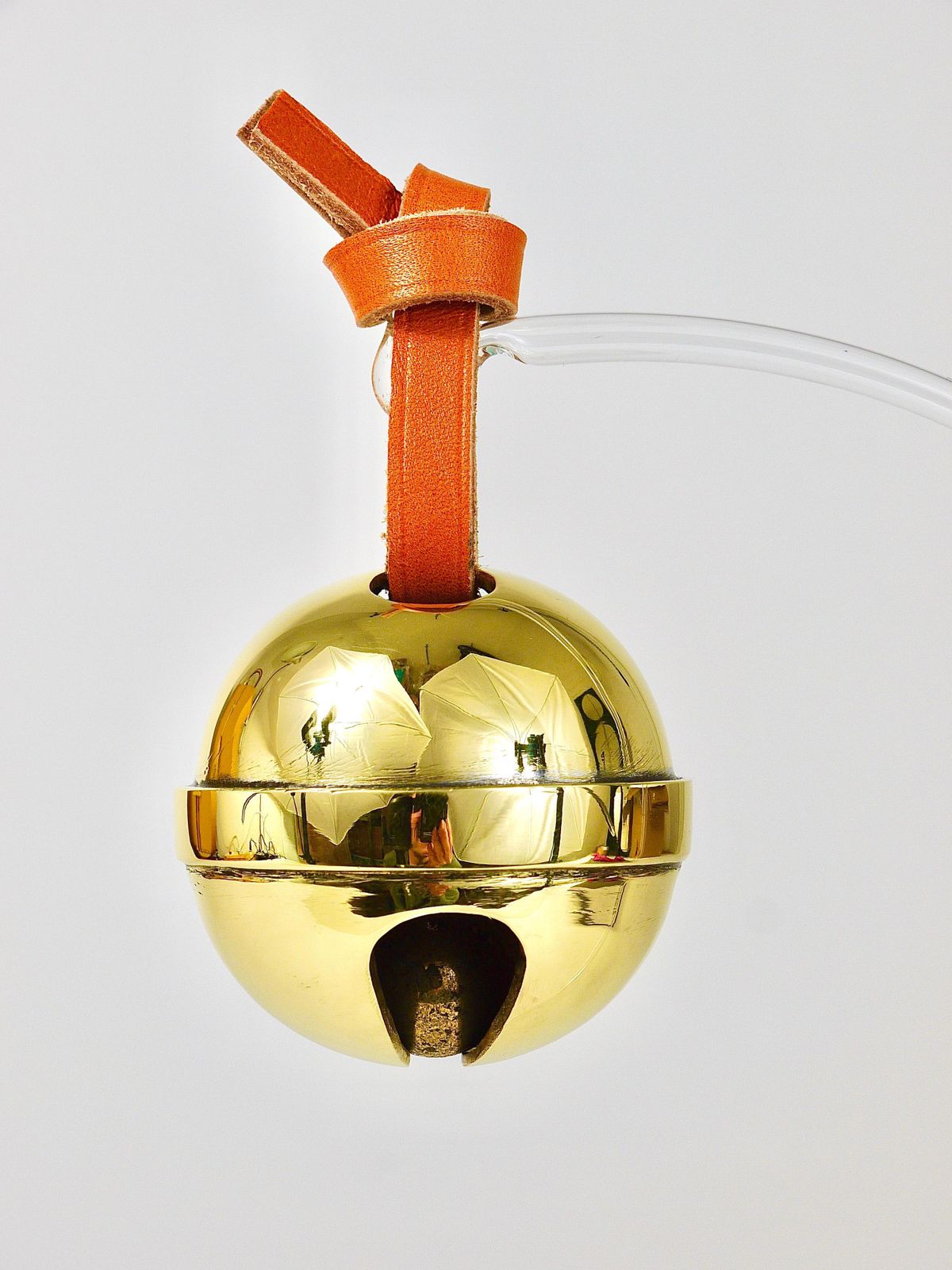 photo vintage Carl Auböck Handcrafted Paperweight Jingle Bell #5039, Brass, Leather, Austria