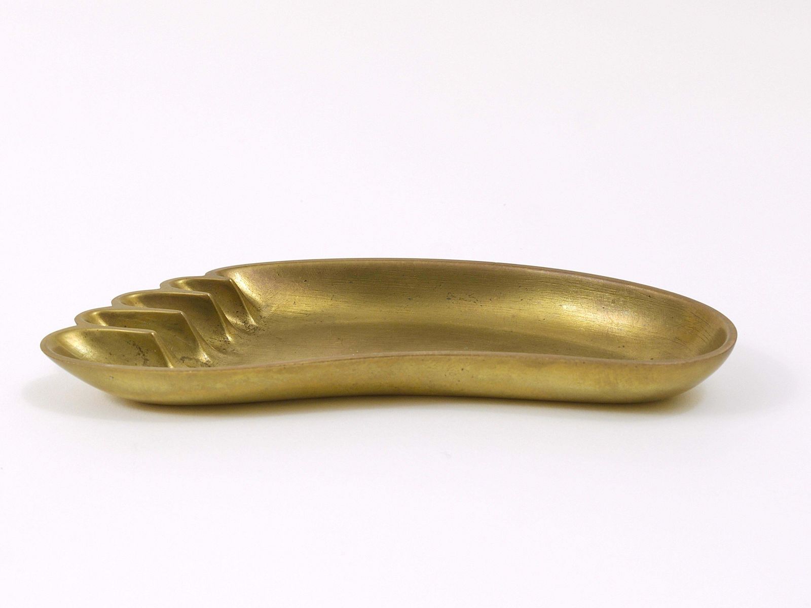 photo vintage Werkstätte Hagenauer Sculptural Foot Bowl Or Tray, Midcentury, Brass, Austria