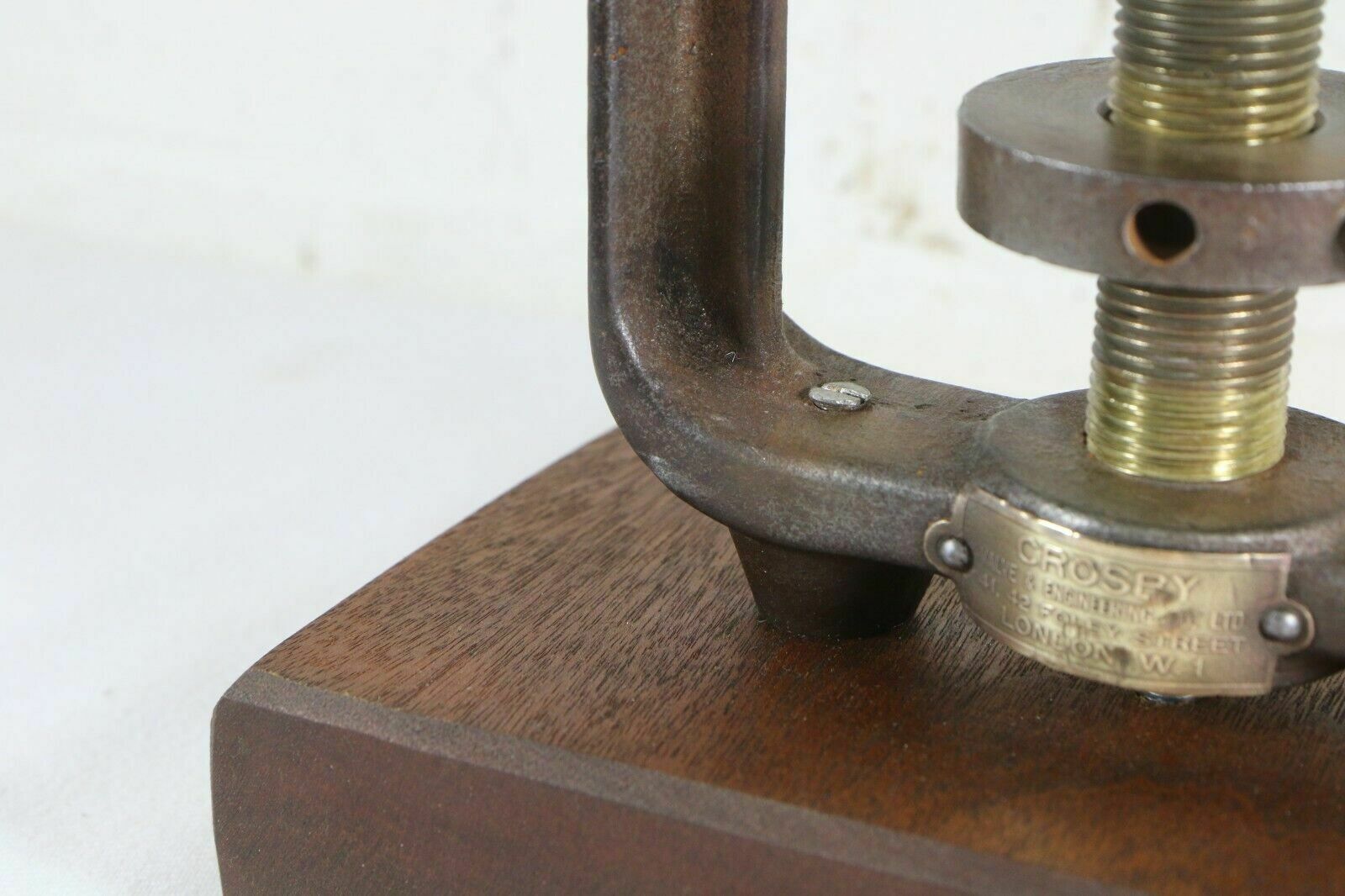 photo furniture Steampunk Desk Lamp Table Lamp Vintage Industrial Pump Room Parts Brass & Iron