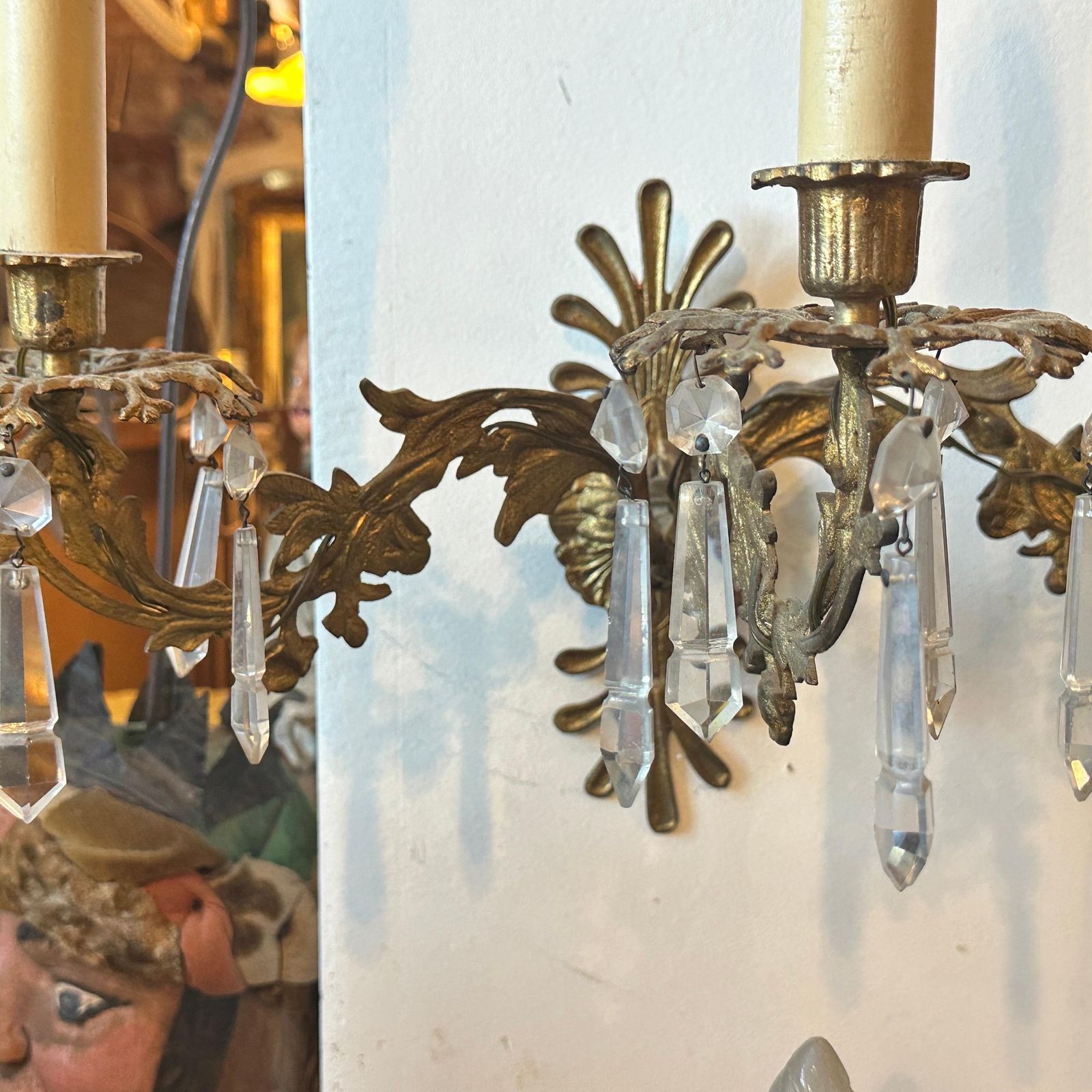 photo vintage A Pair Of Art Nouveau Gilded Iron And Cristal Sicilian Wall Sconces