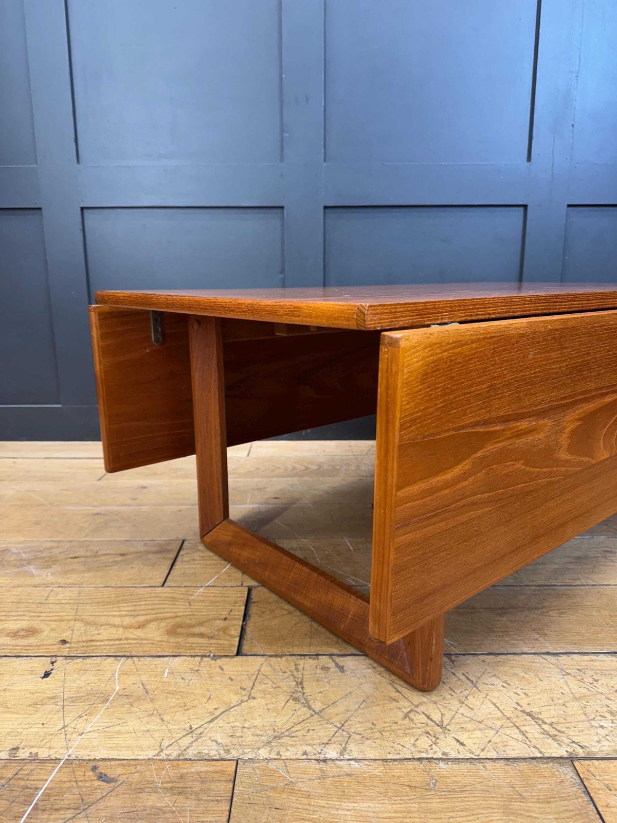Mid Century Teak Coffee Table / Extending Drop Leaf Coffee Table / D Scan / Retro Furniture photo 425.0