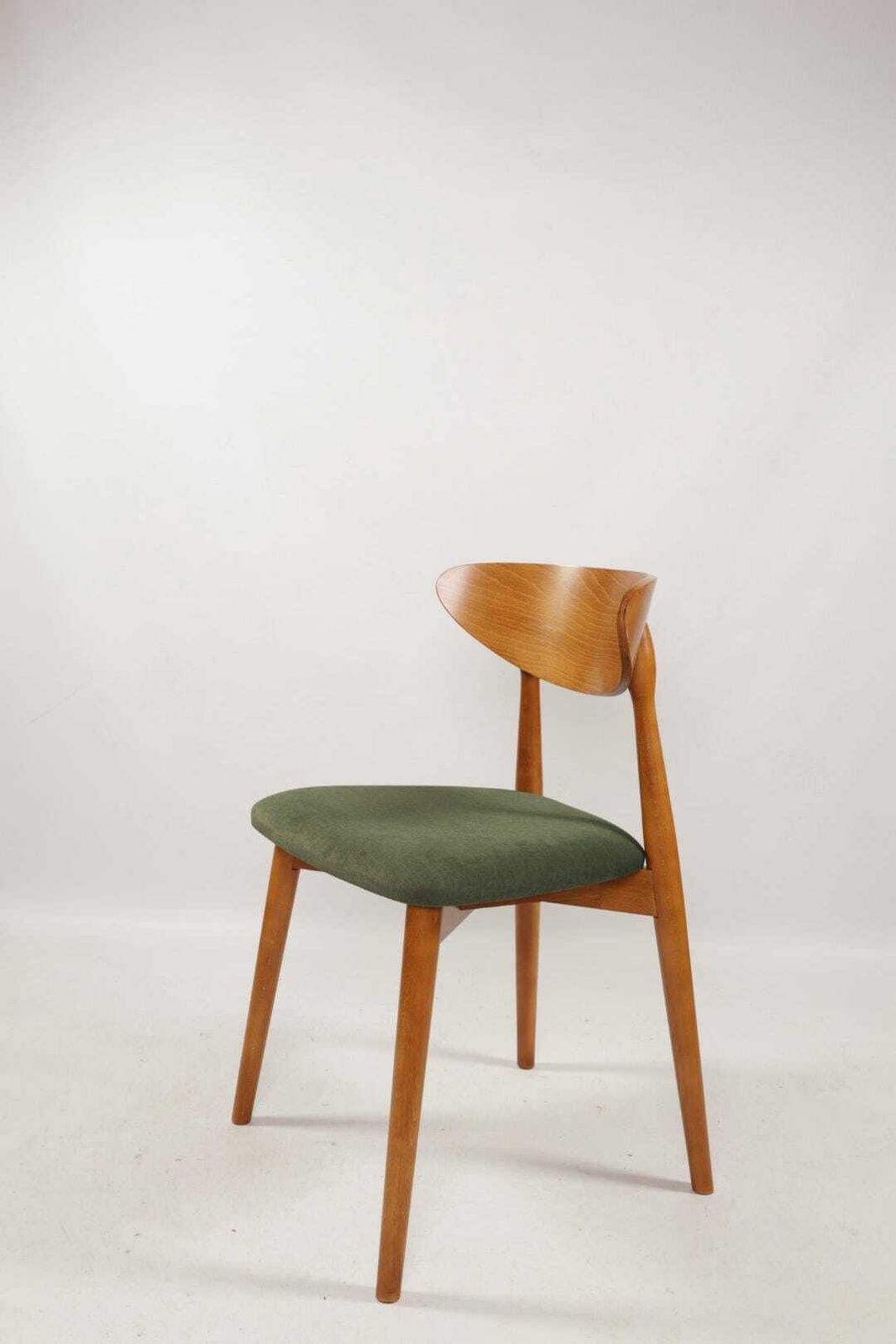 Modern Dining Chairs Set Of 4 , Green Velvet Fabric Office Chairs, Beech Wooden Chairs photo for sale