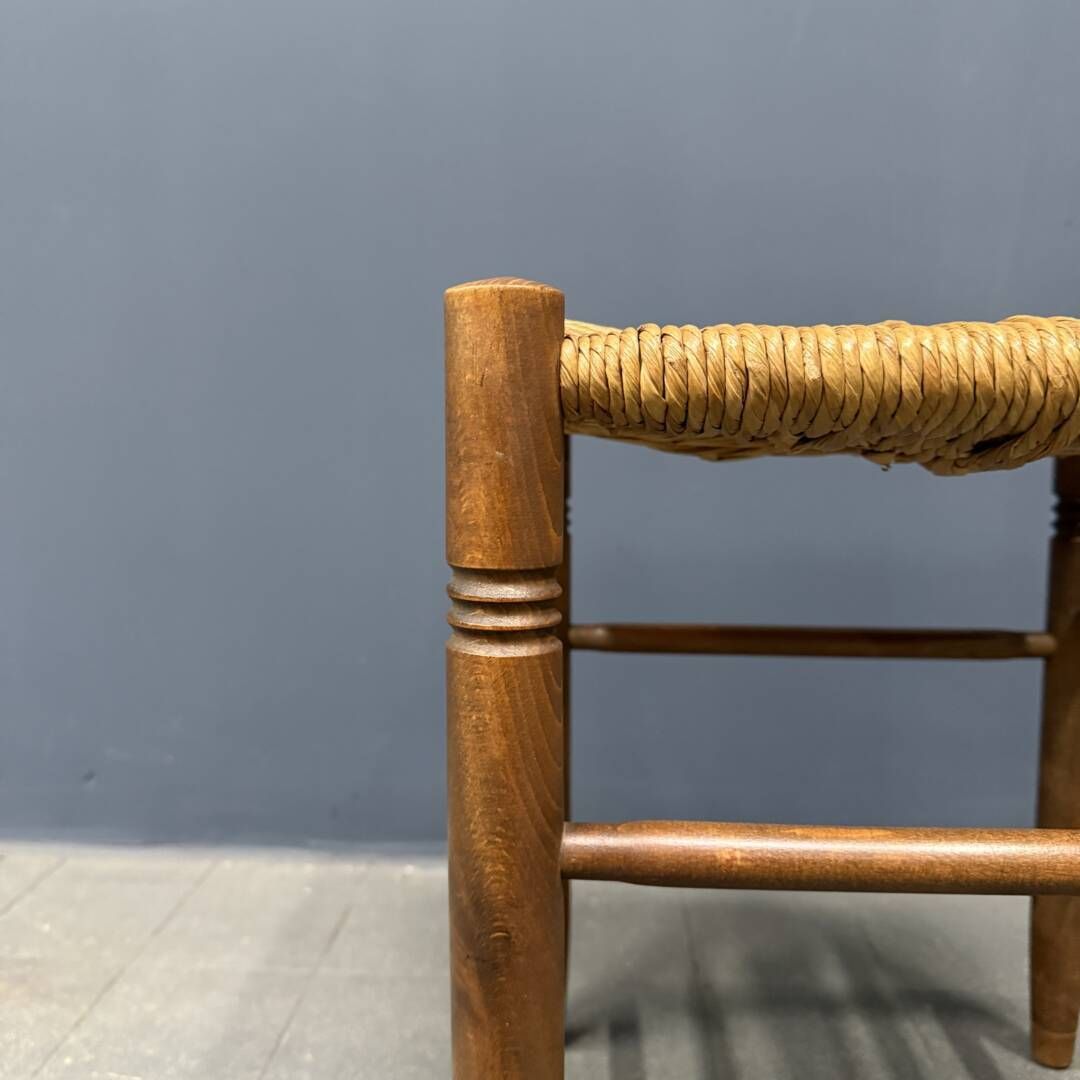 photo vinterior Set Nederlandse Beukenhouten Krukken Met Bekleding Met Paspelrand