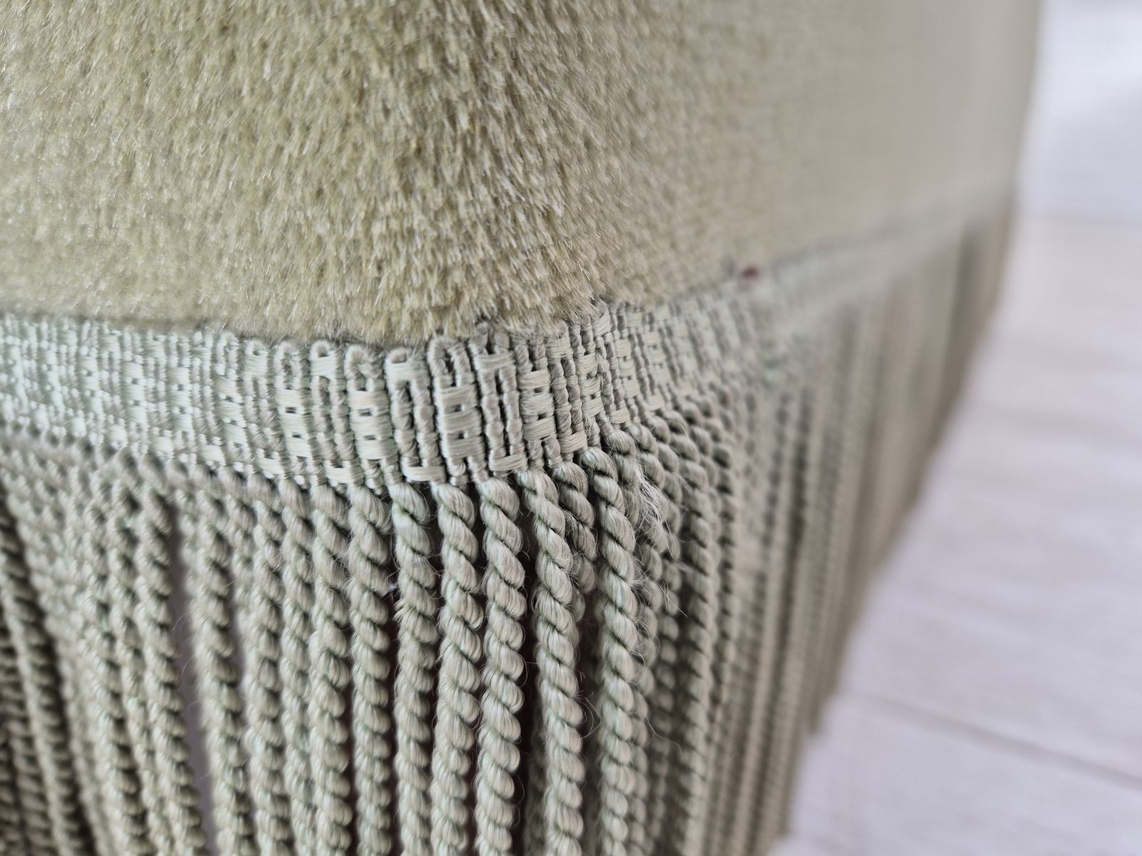 photo vinterior 1960s, Danish 2 Seater Sofa, Original Condition, Green Furniture Velour.