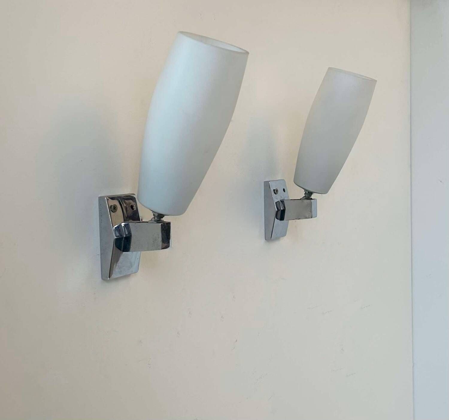 319.0 Pair Of Vintage Adjustable Wall Lights, Chrome And Opaline, France 1970 photo